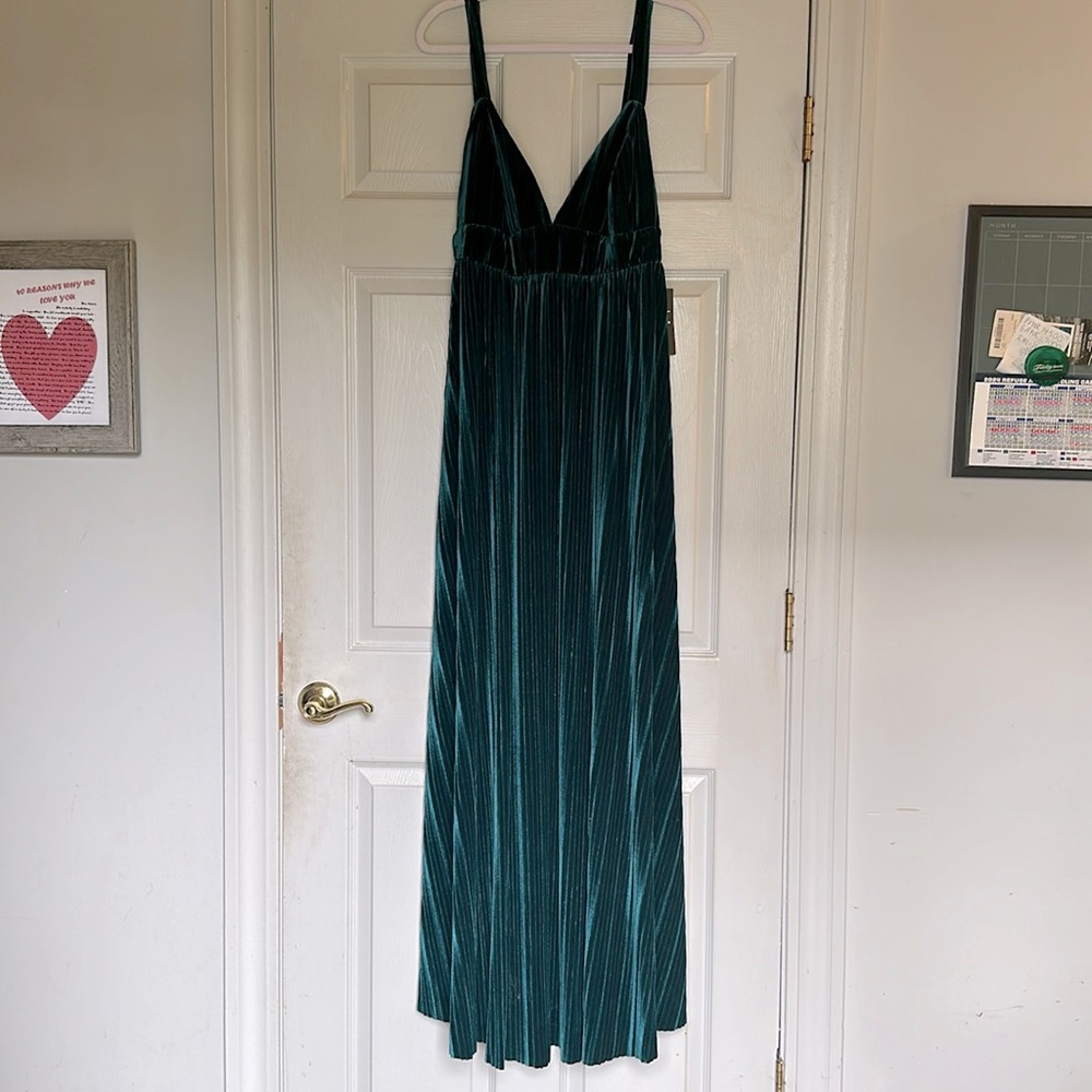 Lulus Forest Green Velvet Maxi Gown